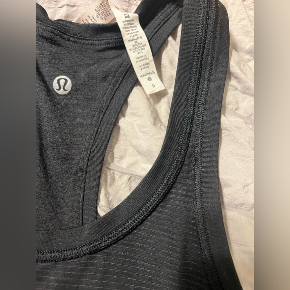 Lululemon Tank Top! Size 6.